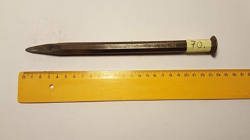 Nr.70: Stahl-Spitzeisen, Achtkant Ø14mm, Knüpfelkopf - gebraucht