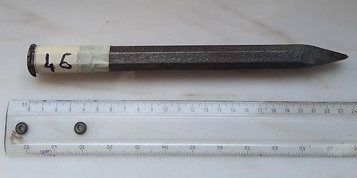 No.46: steel tip iron, octagonal Ø18mm, length 230mm - used