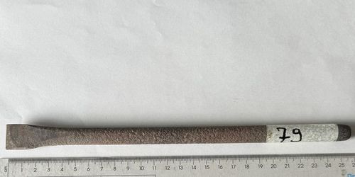 Nr.79: Stalen schrijfijzer, snijkant 19 mm, rond Ø13 mm, hamerkop - gebruikt