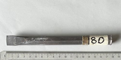 Nr.80: Stahl-Schrifteisen, 17mm Schneide, Achtkant Ø14mm, Knüpfelkopf - gebraucht
